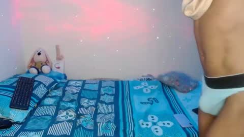 jhon_hot09 online show from November 2025 05:14:01 PM