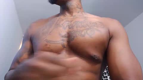 Jhon Tomson online show from November 2025 06:45:02 PM