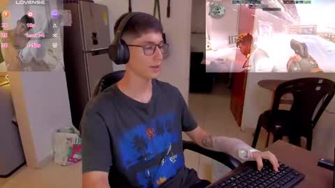 Snapshot of jhonleving chatting on February 2025 08:58:02 PM Jack online show from February 2025 08:58:02 PM