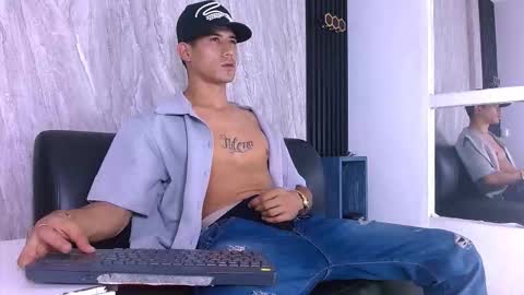 Snapshot of jhonn_rhyss chatting on March 2026 07:27:01 PM Jhon online show from March 2026 07:27:01 PM