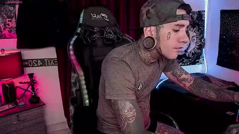 jhonny_ackerman online show from December 2024 07:11:02 PM