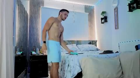 jhonny online show from July 2026 08:11:01 PM