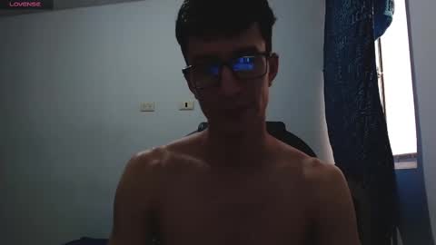 Snapshot of jhonny_hot_s chatting on February 2025 10:58:01 PM Jhonny independent model online show from February 2025 10:58:01 PM