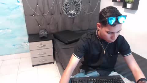 Jhonny online show from January 2025 04:57:02 AM