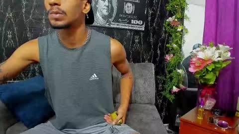 jhonson821 online show from November 2025 02:28:01 PM