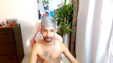 Snapshot of jhonsonvlatino chatting on October 2025 02:31:01 AM jhonsonvlatino online show from October 2025 02:31:01 AM