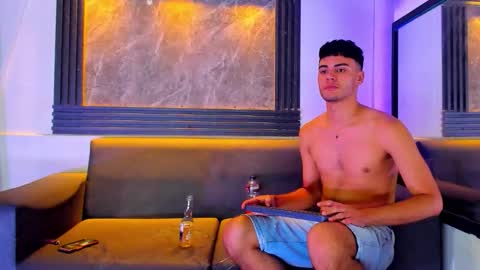 Snapshot of jhostin_1 chatting on November 2025 09:14:02 PM jhostin_1 online show from November 2025 09:14:02 PM