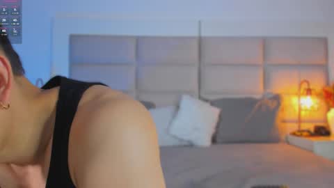 Jhosua Hunt online show from November 2025 03:52:01 AM