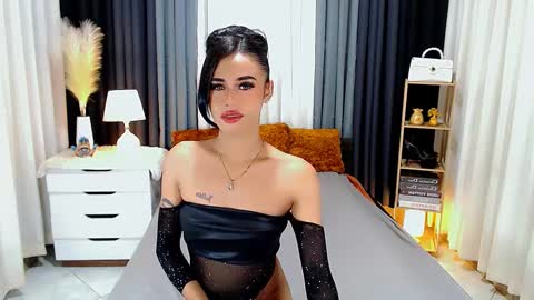 julie online show from February 2025 04:46:02 AM