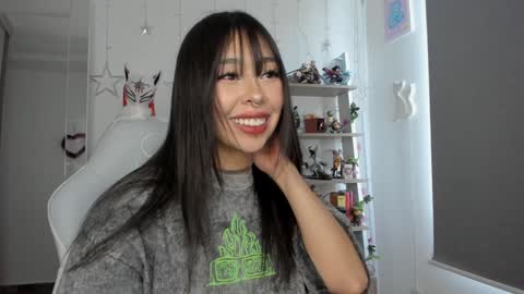 Ji  online show from February 2025 09:31:01 PM