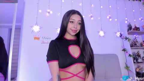 Ji  online show from November 2025 10:55:02 PM