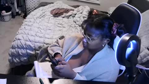 Snapshot of jigglypineapples chatting on October 2025 01:46:01 AM goldenbaby online show from October 2025 01:46:01 AM