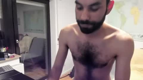 Snapshot of jimbob5005 chatting on November 2025 12:33:01 AM jimbob5005 online show from November 2025 12:33:01 AM