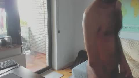 Snapshot of jimbob5005 chatting on November 2025 02:27:02 PM jimbob5005 online show from November 2025 02:27:02 PM