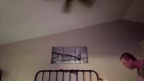 Snapshot of jimboslice4u2 chatting on October 2025 02:14:01 PM jimboslice4u2 online show from October 2025 02:14:01 PM