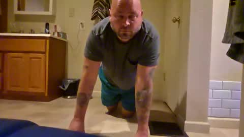 Snapshot of jiminowell chatting on September 2025 10:09:02 AM jiminowell online show from September 2025 10:09:02 AM