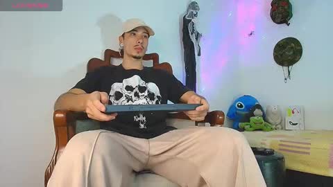 Jimm  Independent Model  online show from November 2025 11:41:01 AM