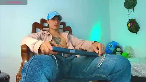 Jimm  Independent Model  online show from February 2026 03:44:02 AM
