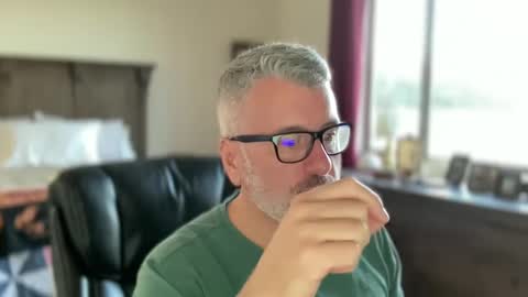 Dad of Three online show from December 2024 03:33:01 PM