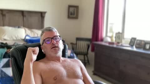 Dad of Three online show from January 2025 06:24:02 PM