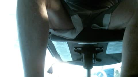 jimwellhung online show from December 2025 04:07:02 AM