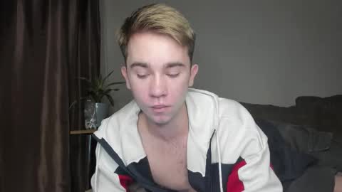 Snapshot of jimyti_bad_boy chatting on October 2025 01:02:02 AM jimyti_bad_boy online show from October 2025 01:02:02 AM