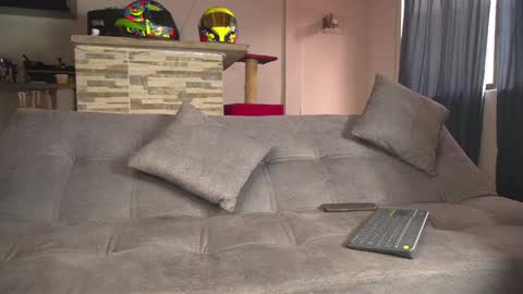 Jinx independent model online show from February 2025 04:31:01 PM