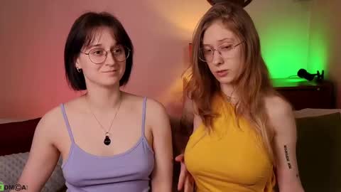 Hey Guys We are Julia ginger  Tina brunette online show from February 2025 02:18:01 AM