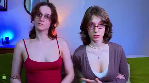 Snapshot of jitoon_exe chatting on June 2026 06:43:02 PM Hey Guys We are Julia ginger Tina brunette online show from June 2026 06:43:02 PM