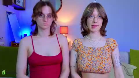 Snapshot of jitoon_exe chatting on June 2026 08:33:01 PM Hey Guys We are Julia ginger Tina brunette online show from June 2026 08:33:01 PM