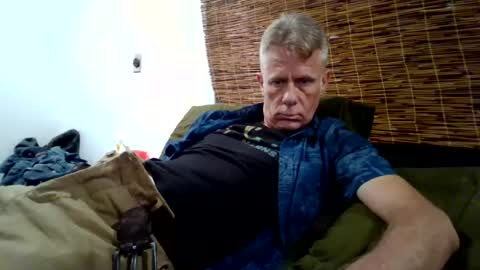 Snapshot of jizzmitten5 chatting on July 2026 06:52:02 AM jizzmitten5 online show from July 2026 06:52:02 AM