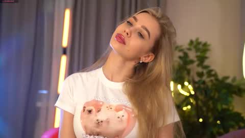 Jenny online show from February 2026 08:22:02 AM