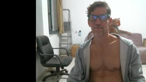 jlmbud online show from November 2025 07:38:01 PM