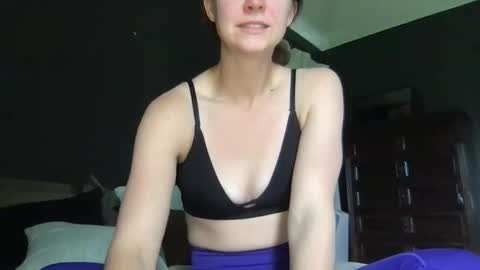 jlynn1997 online show from April 2026 06:42:02 PM