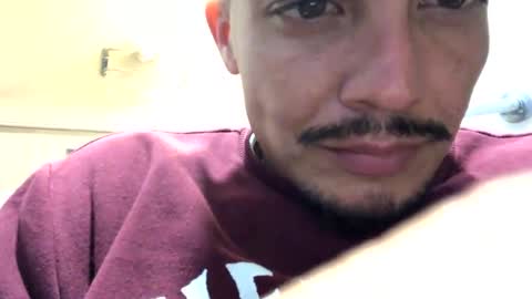 Snapshot of jmartel92 chatting on February 2025 01:05:02 PM jmartel92 online show from February 2025 01:05:02 PM