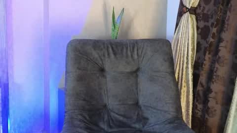 JOAN SAENZ online show from November 2025 08:36:02 AM