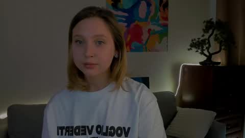 joana_beatris online show from April 2026 12:00:02 PM