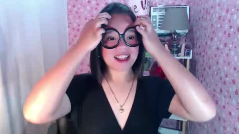 Snapshot of joanagorgeous chatting on December 2025 11:43:01 PM Joana online show from December 2025 11:43:01 PM