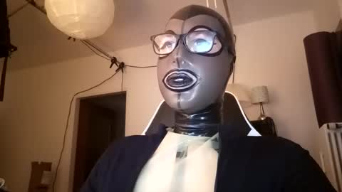 Snapshot of joanesxfree chatting on February 2025 10:00:02 PM The sweetest toy online show from February 2025 10:00:02 PM