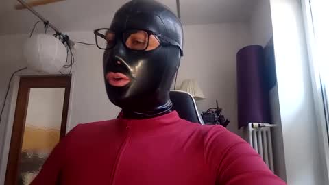 Snapshot of joanesxfree chatting on February 2025 11:55:01 AM The sweetest toy online show from February 2025 11:55:01 AM