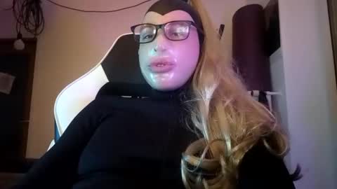 Snapshot of joanesxfree chatting on March 2025 11:24:02 PM The sweetest toy online show from March 2025 11:24:02 PM