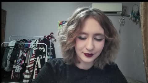 Joannatompson online show from December 2024 06:26:02 PM