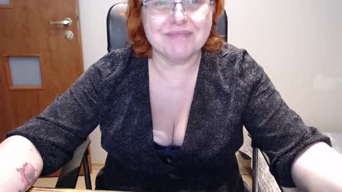 Snapshot of joannaandneighbour chatting on January 2025 03:33:01 PM Joanna and Greg online show from January 2025 03:33:01 PM