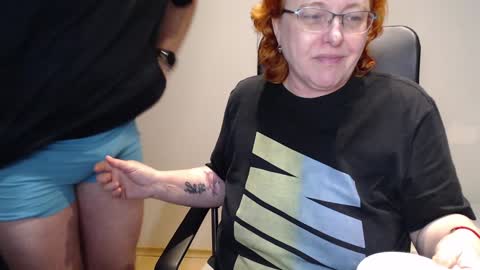 Snapshot of joannaandneighbour chatting on January 2025 07:58:02 PM Joanna and Greg online show from January 2025 07:58:02 PM