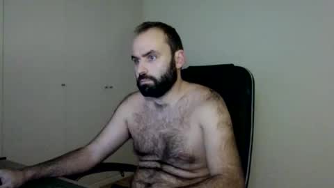 joaodias_18 online show from October 2025 09:38:01 PM
