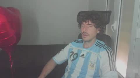 Snapshot of joaquin420_hot chatting on February 2026 10:45:01 AM joaquin420_hot online show from February 2026 10:45:01 AM