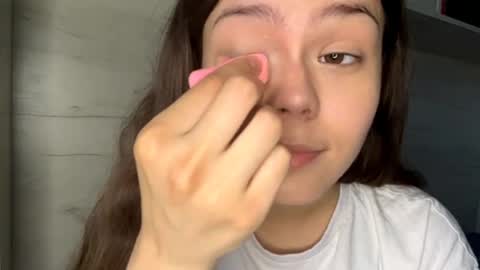 Mila online show from May 2026 11:29:02 AM