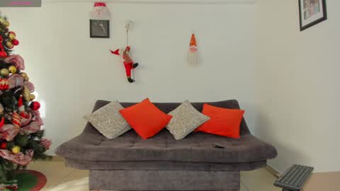 Snapshot of joelandalexa chatting on December 2024 08:18:01 PM joelandalexa online show from December 2024 08:18:01 PM