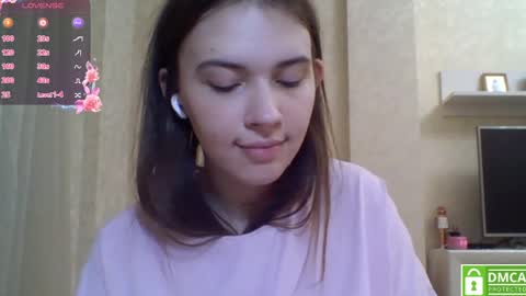 Jennifer online show from May 2026 06:04:02 PM