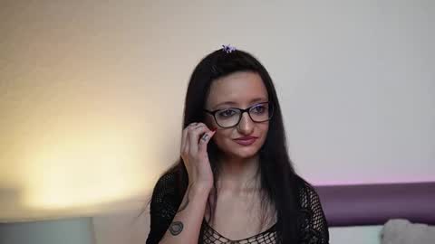 Snapshot of joelleapril chatting on November 2025 09:47:01 PM Joelle online show from November 2025 09:47:01 PM